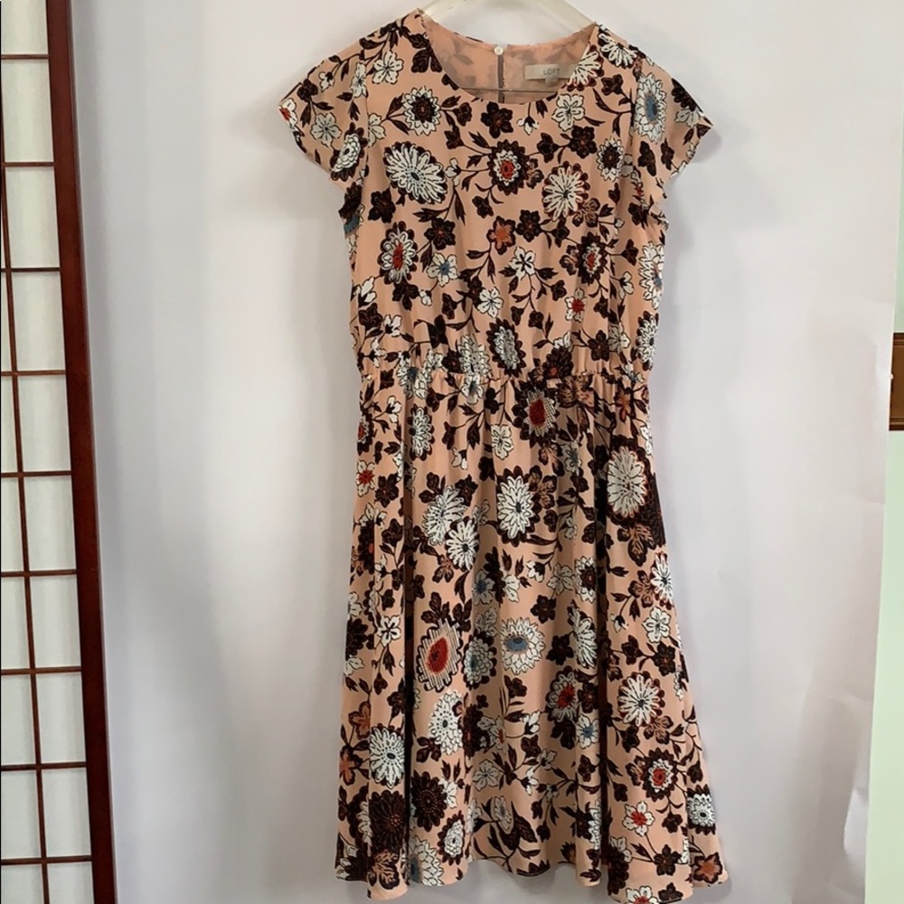 LOFT FLORAL SUMMER DRESS Size L
